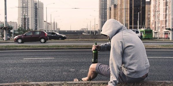 on-the-street-2713688_640